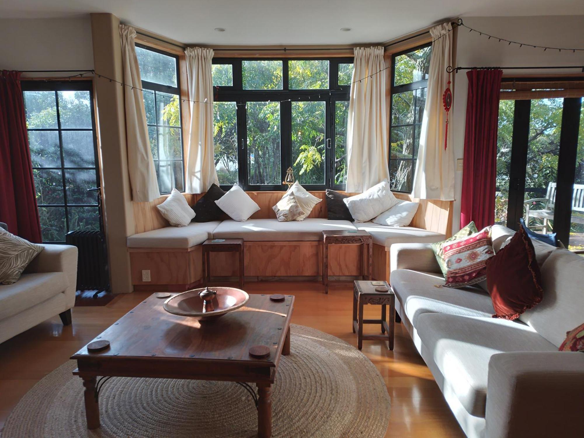 Bed and Breakfast Birds Eyes Te Awanga Экстерьер фото